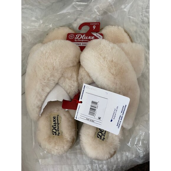 Dluxe by Dearfoam Cream Genuine Shearling Criss Cross Top Slide On Slippers - Picture 8 of 12